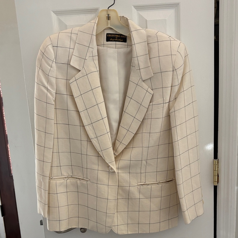 Collectible Gold Cream Windowpane Blazer - Tailored Single-Button Jacket
